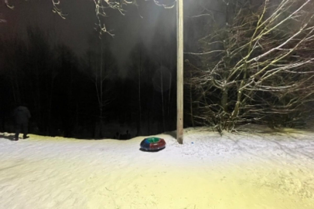    Появились фото с места гибели подростка, погибшего при катании на тюбинге