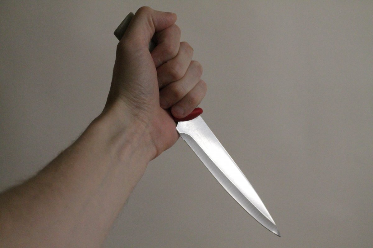    Неизвестный ранил ножом настоятеля храма УПЦ в Виннице