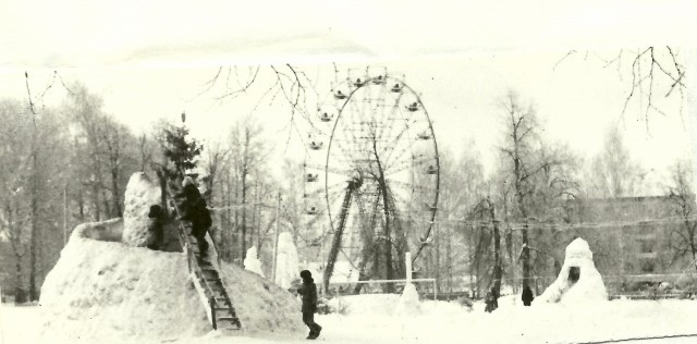 Вешняки можга. Взрослый парк Можга. Парк культуры и отдыха Можга. Детский парк Можга. Парки Можги.