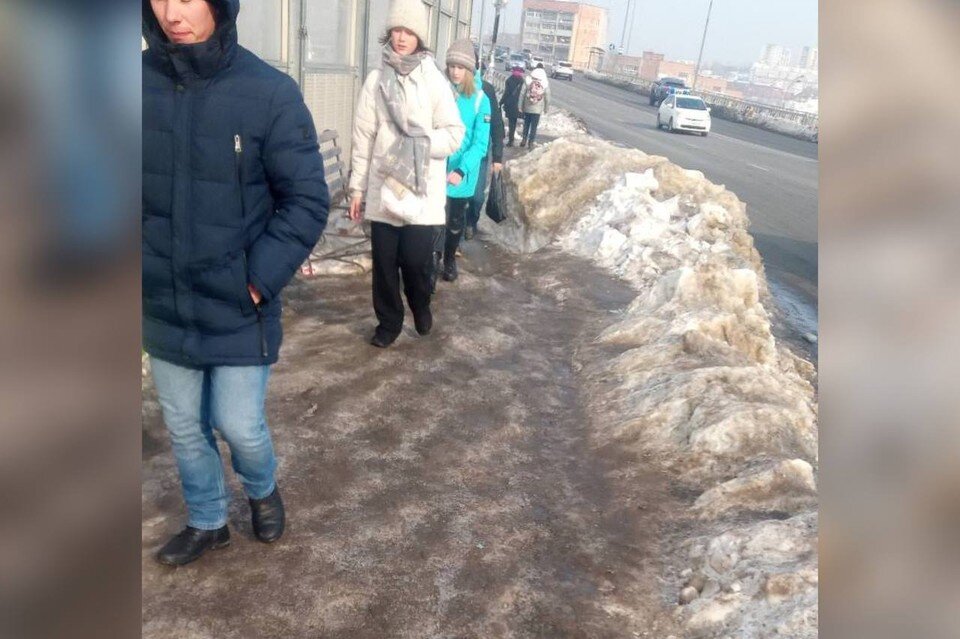     Пешком или лучше на коньках?  Социальные сети