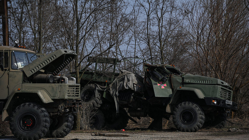     Военная техника из брошенной артиллерийской части ВСУ. Архивное фото РИА Новости