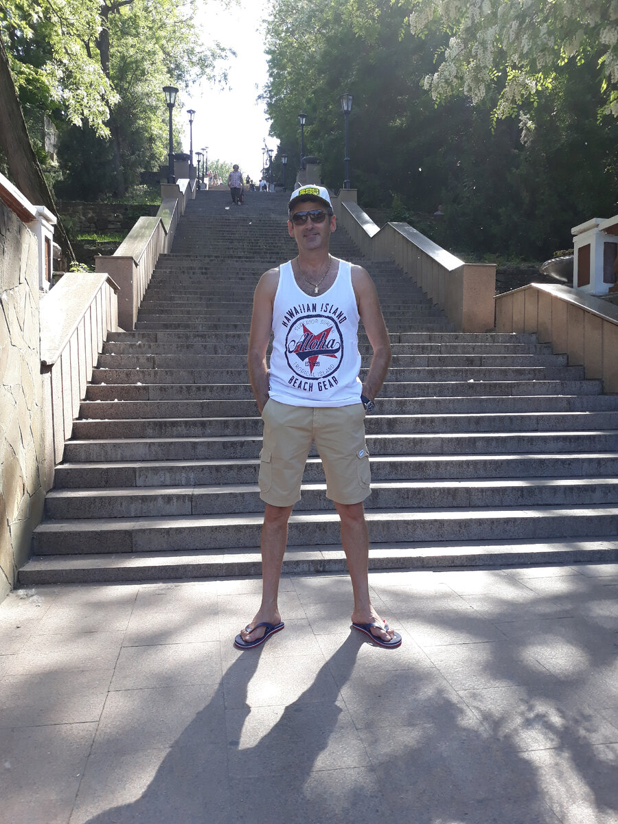 Таганрог. Каменная (Депальдовская) лестница (фото автора).