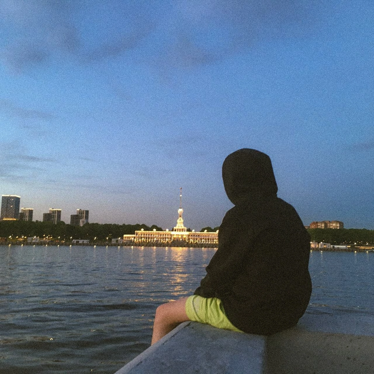 фото со страницы вк исполнителя (https://vk.com/yungfoxyi)