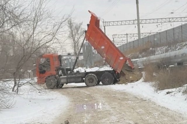    Что за свалку организовали «Концессии теплоснабжения» в центре Волгограда?