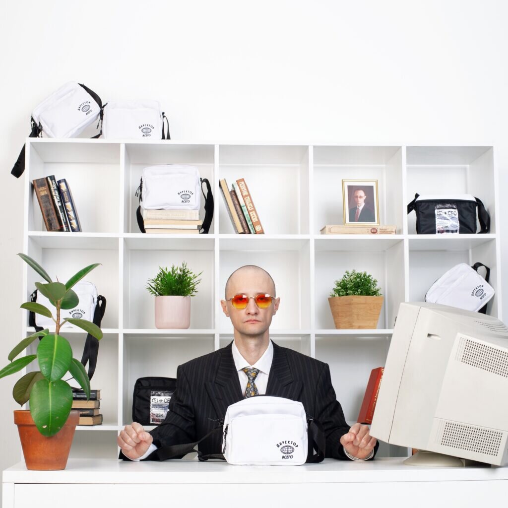 Кампания коллаборации (SPUTNIK) и «Директора Всего» smirnov  📷
