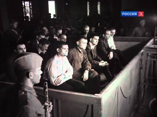 Процесс над. Казнь в Краснодаре 1943 года полицаев. Процесс над пособниками немецких оккупантов в Краснодаре (1943). Казнь фашистов в Краснодаре в 1943. Процесс над нацистскими преступниками в Краснодаре в 1943 г..