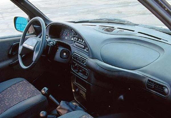 Нива 2123 образца 1988 года