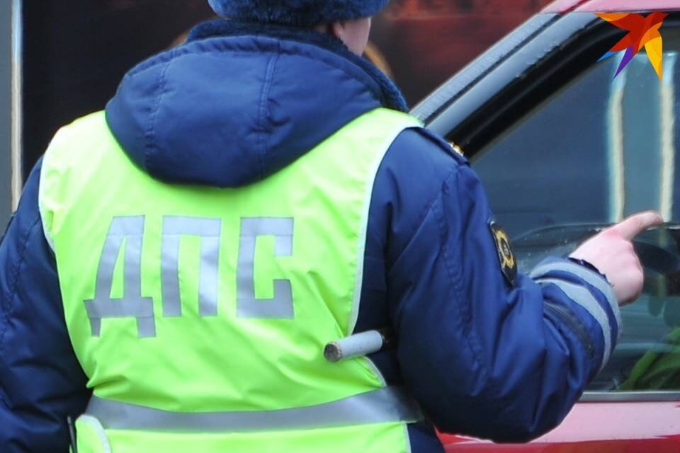    Сотрудники ДПС задержали двух северян с поддельными правами. Евгения ГУСЕВА