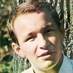 Давайте впервые посмотрим на автора музыки песни  Comme d’Habitude. Перед нами Жак Рево (род 11 и.дя 1940)