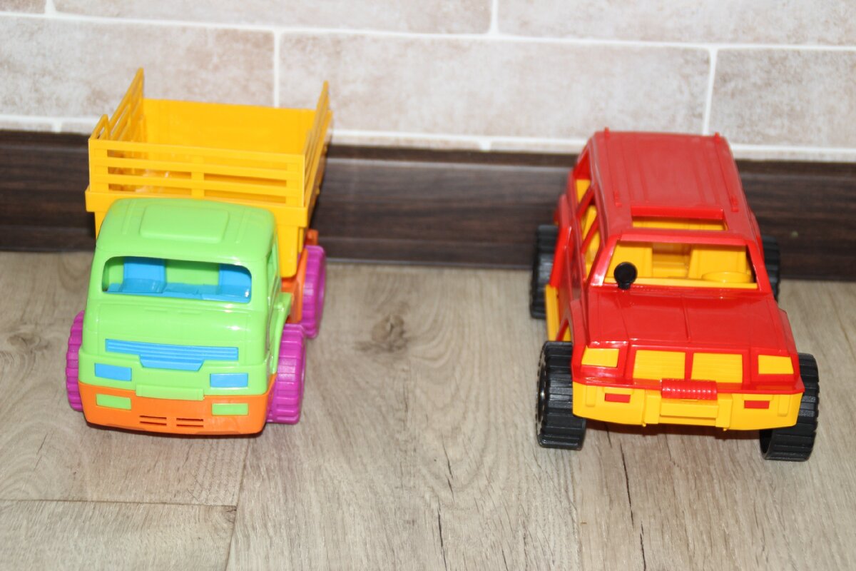 Машинки НОРДПЛАСТ