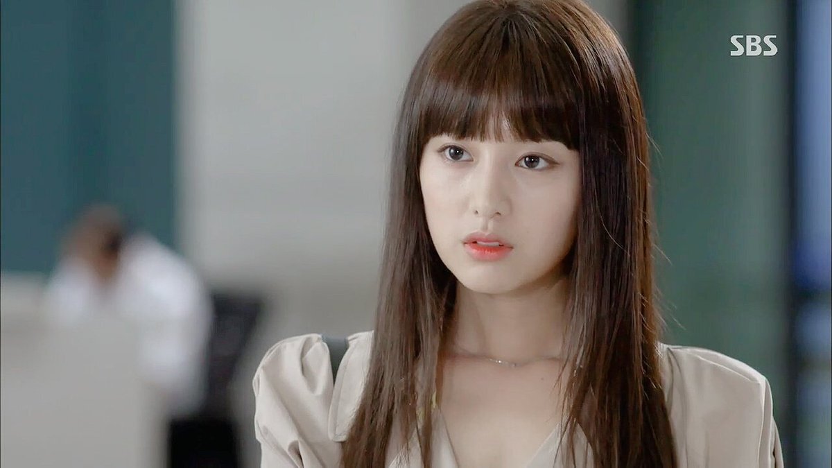 Кадр из дорамы "Наследники"