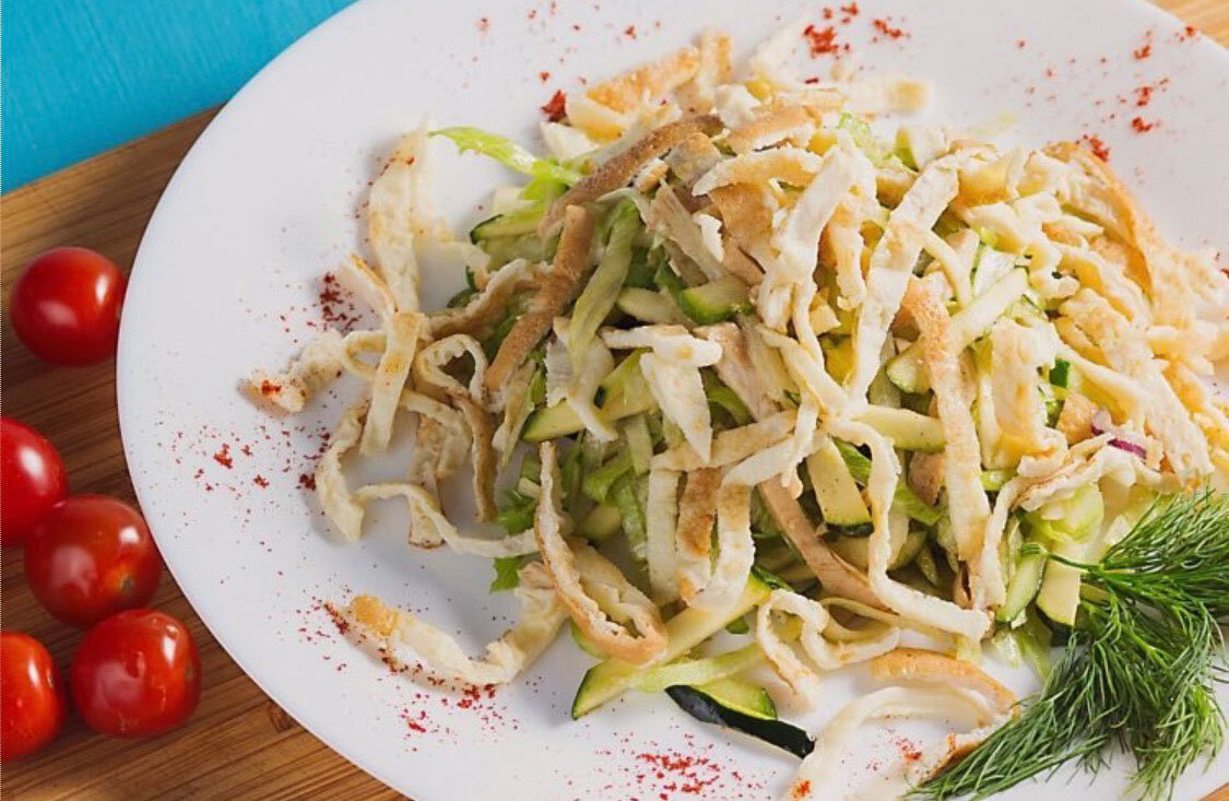 Наши пищевые вещества должны быть лечебным средством, а наши лечебные средства должны быть пищевыми веществами. 