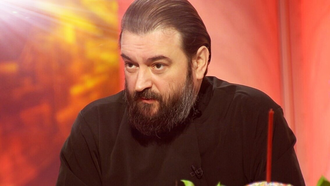 Андрей Ткачёв — протоиерей, писатель, проповедник, миссионер, телеведущий, блогер.