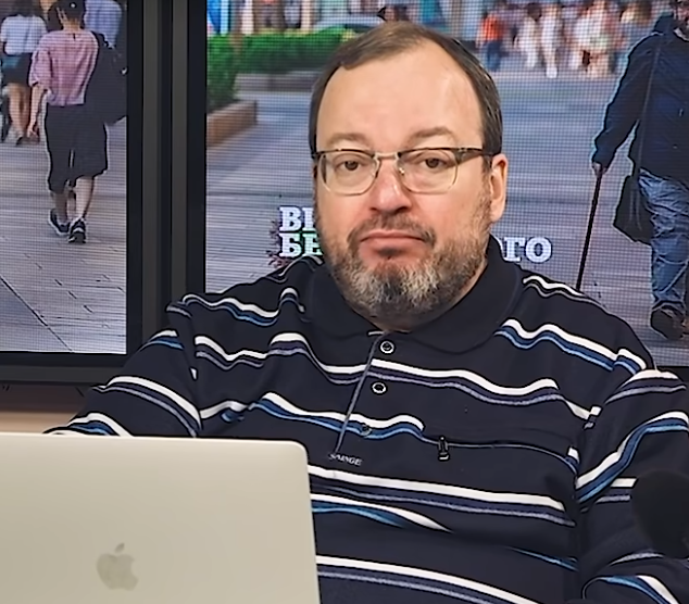 Политолог Станислав Белковский 