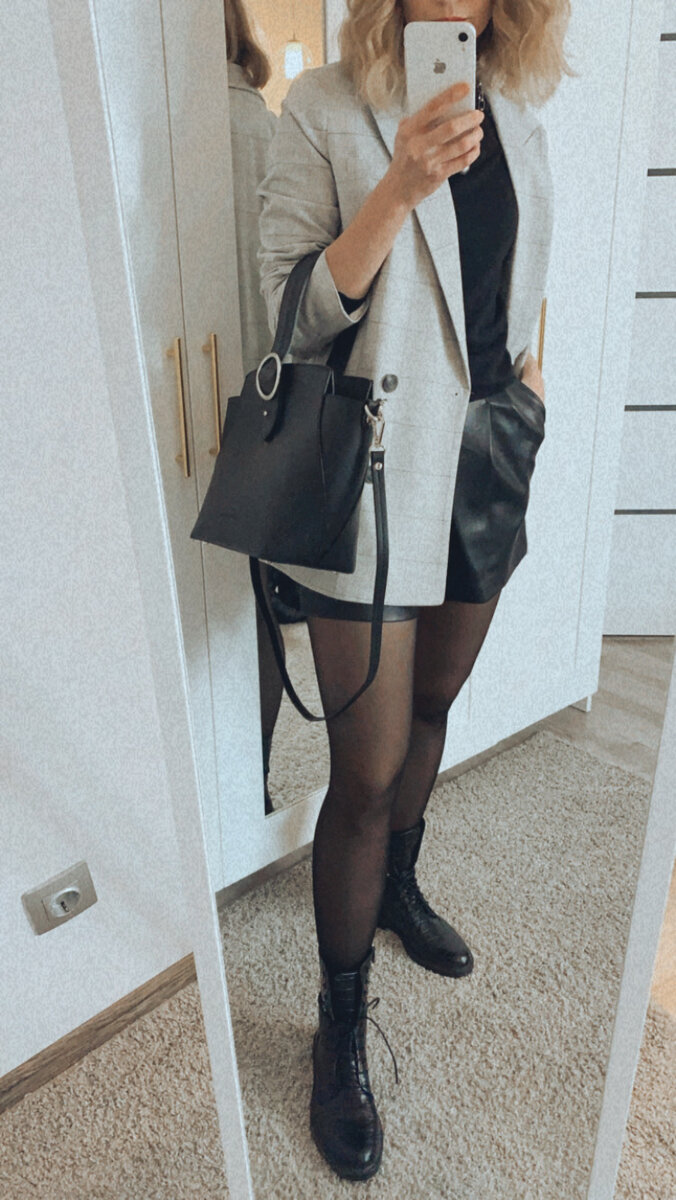 Берцы Tervolina, шорты Love Republic, чёрный гольф 8 by YOOX, жакет H&M, сумка Tuscany Leather.