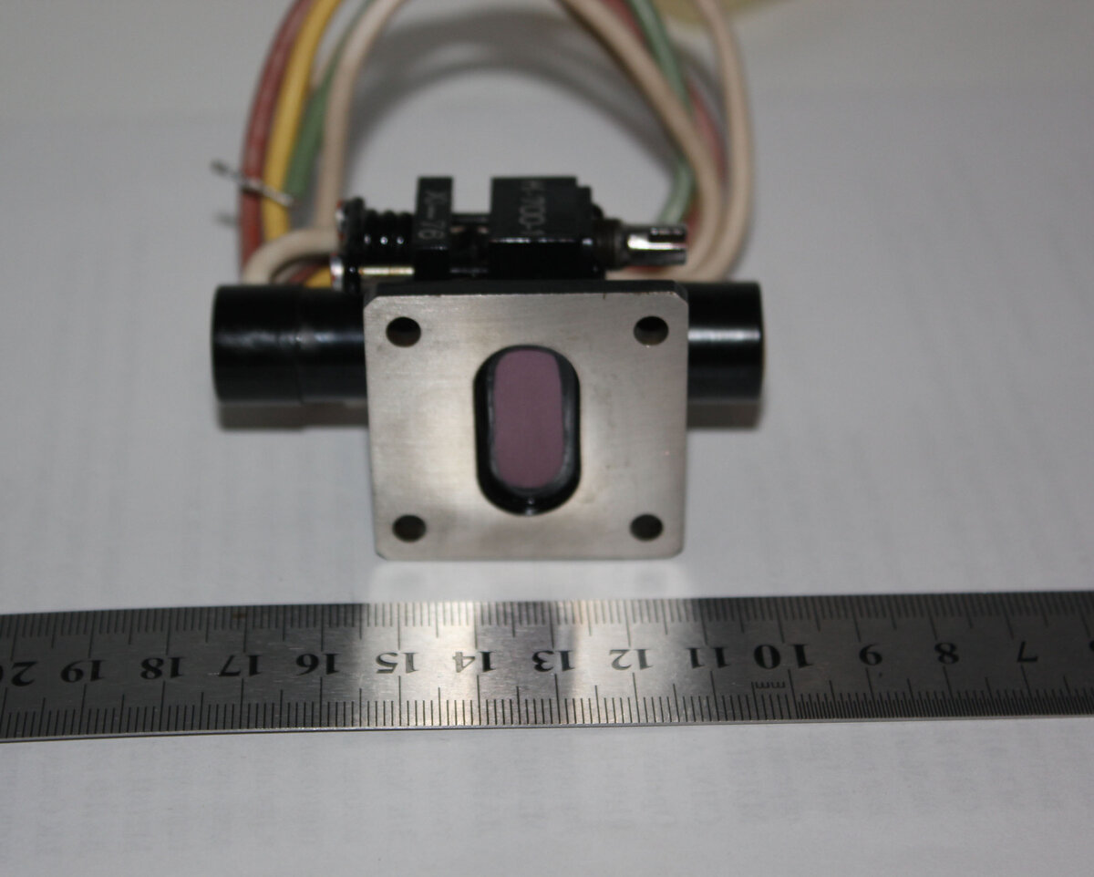 Вид со стороны выходного фланца