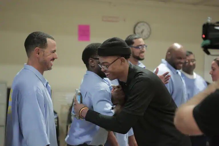 Книжный клуб тюрьмы Соледад – Сай Ньюсон Грин благодарит своих друзей