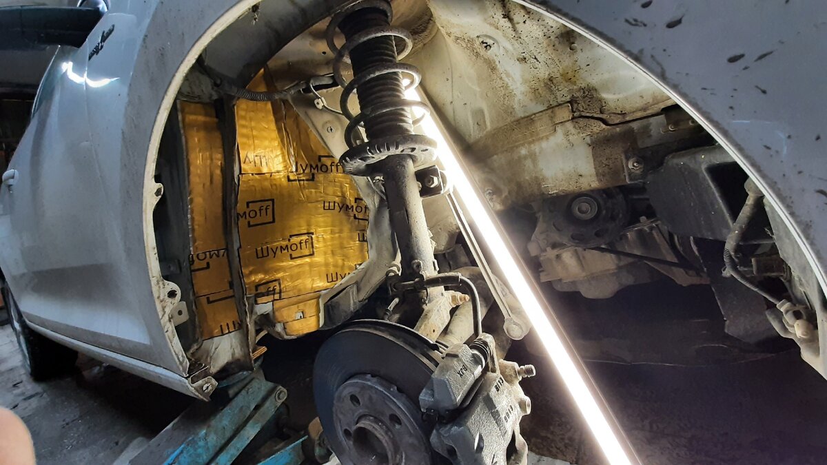 Передние арки Skoda Rapid. 1й слой.