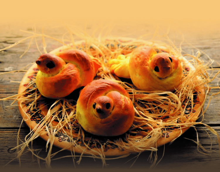 Булочки-жаворонки в день Весеннего Равноденствия