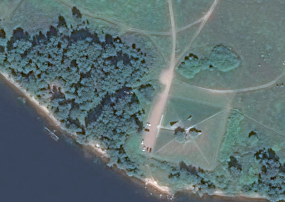 Снимок с спутника, видны четкие грани сооружения на земле