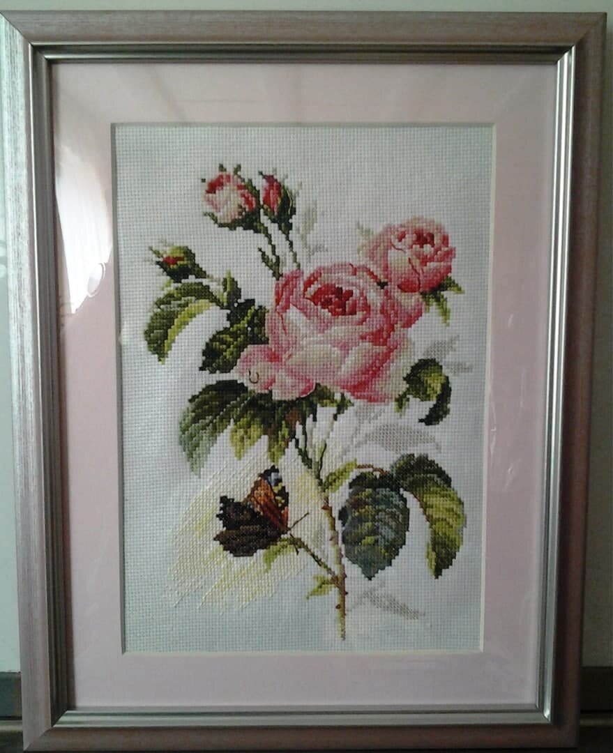 Вышивка крестом (эта работа и фото принадлежат автору канала "Творческое Рукоделие")