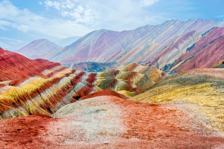 Цветные скалы Чжанъе Данксиа, Китай
