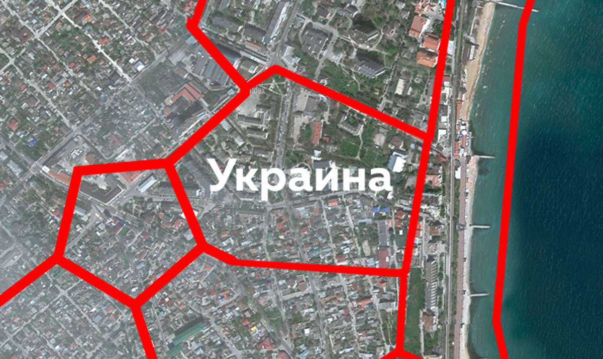 Госавтоинспекторы продолжают проводить для детей в учебных заведениях Феодосии у