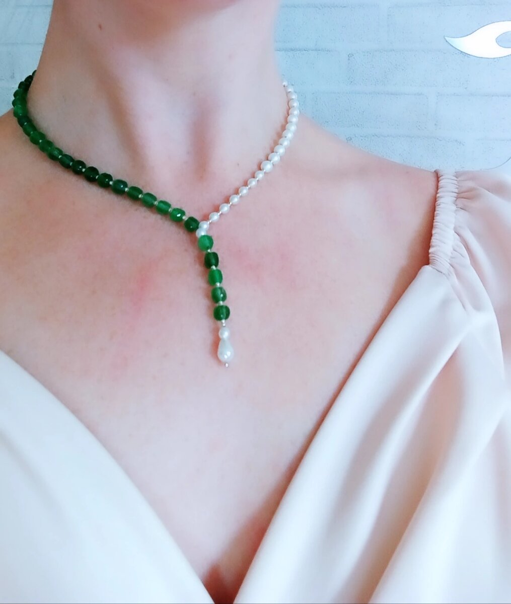 Колье с хризопразом и жемчугом Сваровски