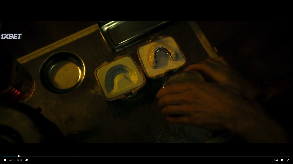 Скриншот с кадром из фильма. 