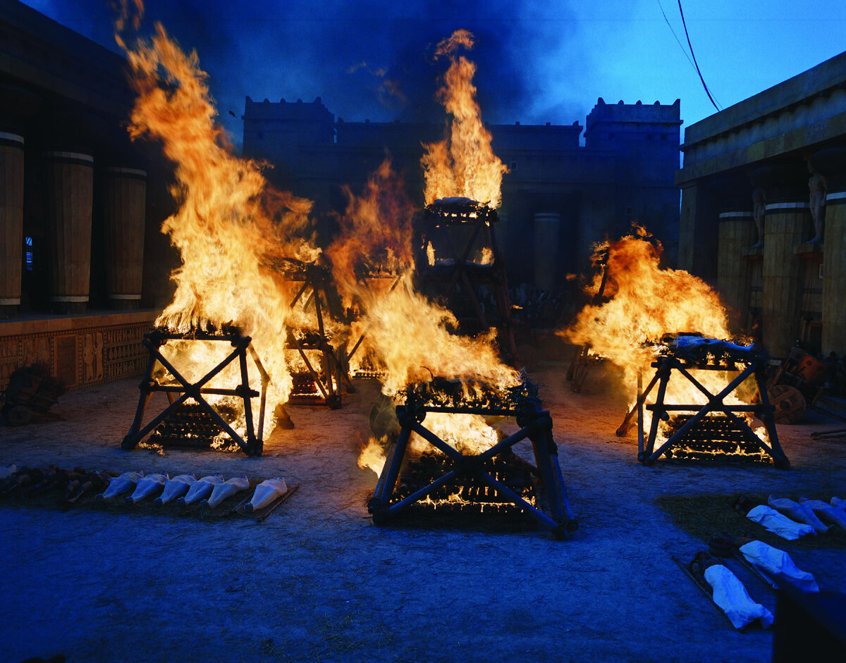 Погребальные костры из фильма "Троя"