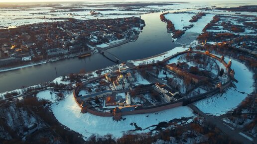 Раннее утро над Кремлём Великого Новгорода