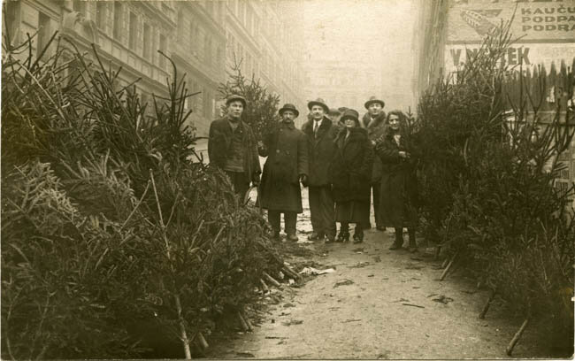 То же самое, но уже в 1920 году