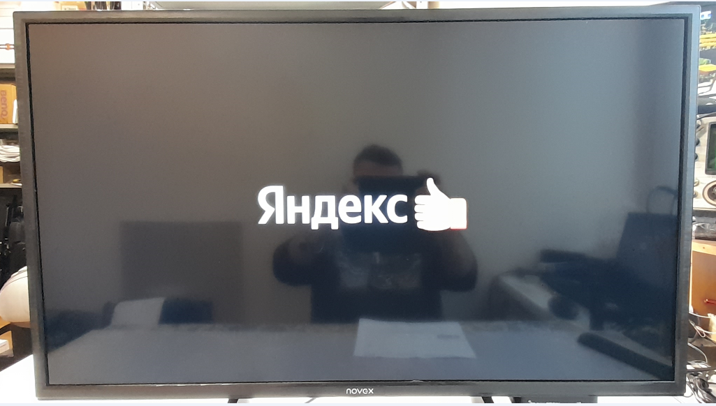 Novex nwx 32h171msy. Led телевизор 32" Novex NWX-32h171msy. Телевизор завис на заставке Яндекс ТВ Novex.