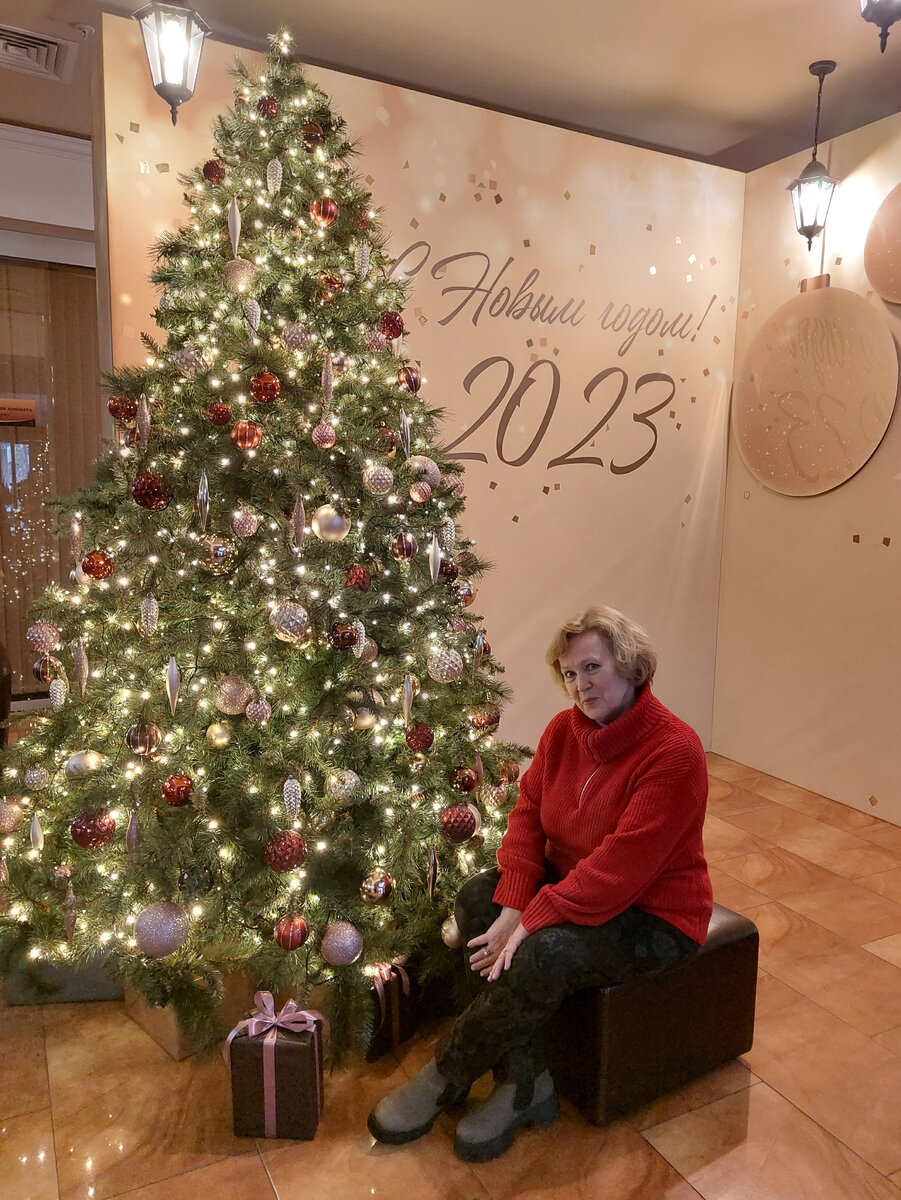 В холле гостиницы, фото автора