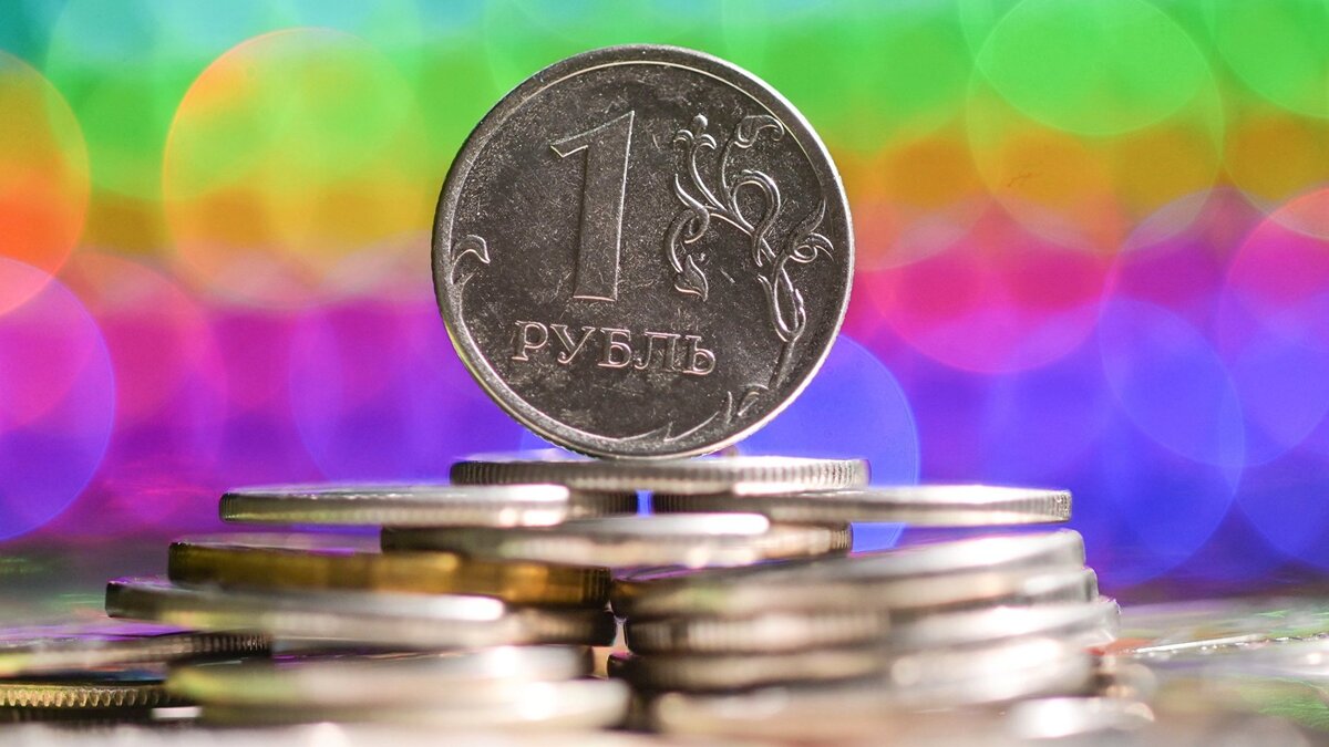    Монеты номиналом один рубль© РИА Новости . Владимир Трефилов