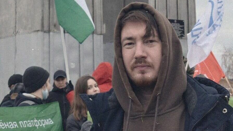     После двух операций и осложнений от раковой опухоли 14 января на 32-м году жизни скончался профсоюзный активист Павел Мерзляков.