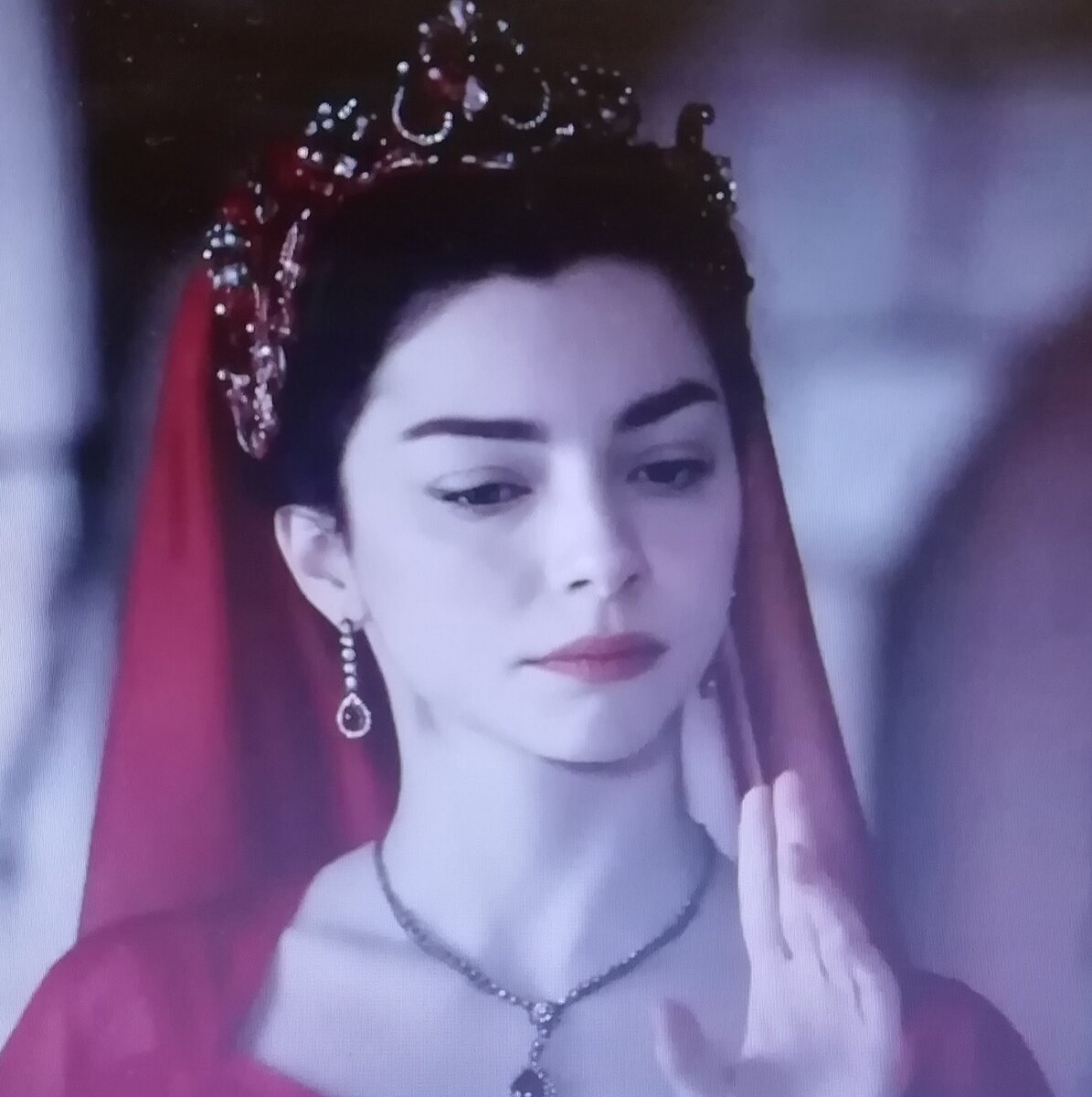 Нурбану-султан, супруга падишаха.