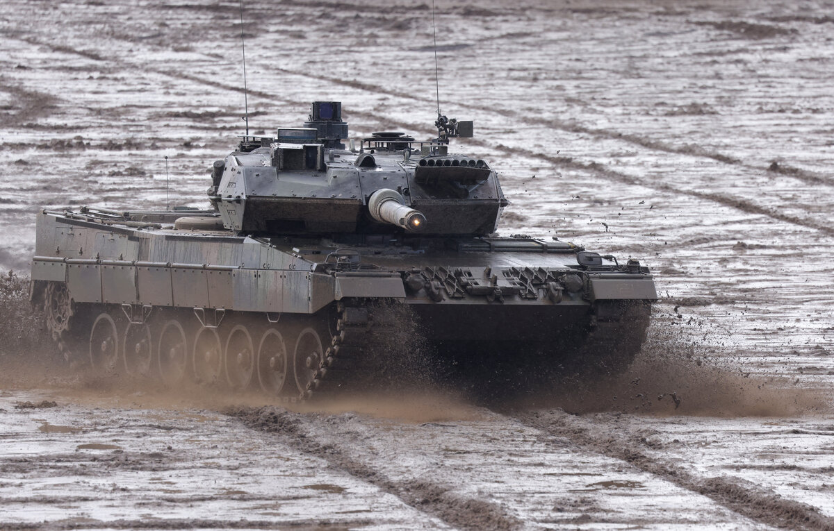    Танк Leopard 2  Sean Gallup/Getty Images