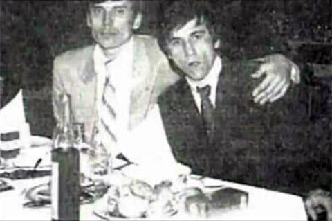 Справа Александр Наумов