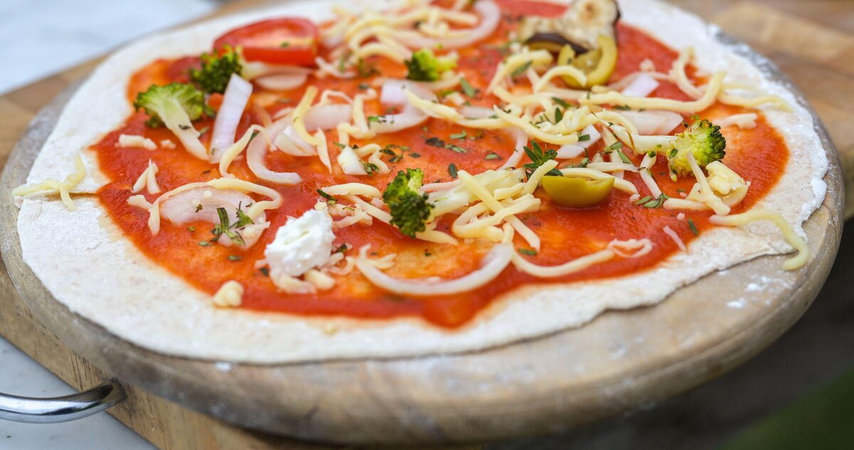     Готовим пиццу  на сковороде