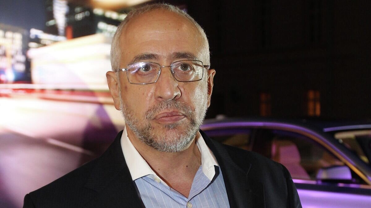    Телеведущий Николай Сванидзе© РИА Новости / Илья Питалев