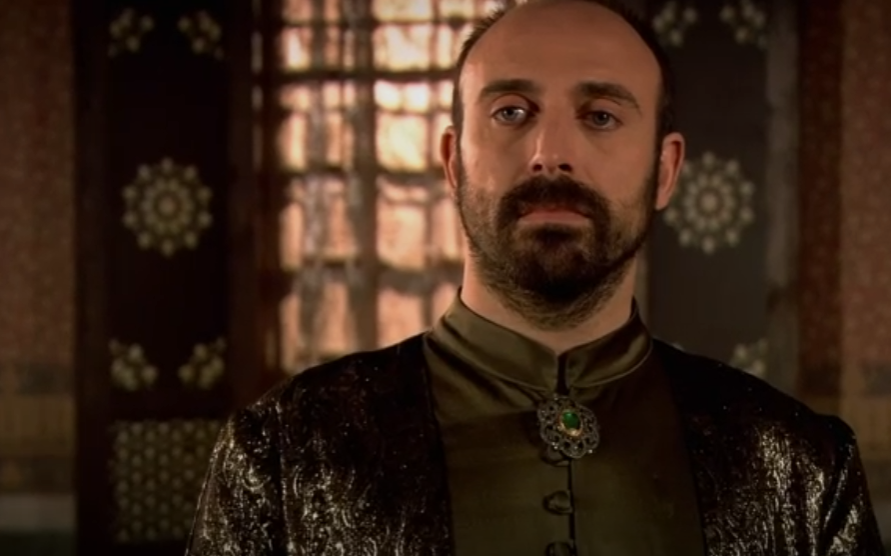 моменты великолепного века. хюррем махидевран хатидже. великолепный век 4 сезон султан сулейман. хюррем великолепный век кадр. шехзаде баязид (сын ахмеда i).