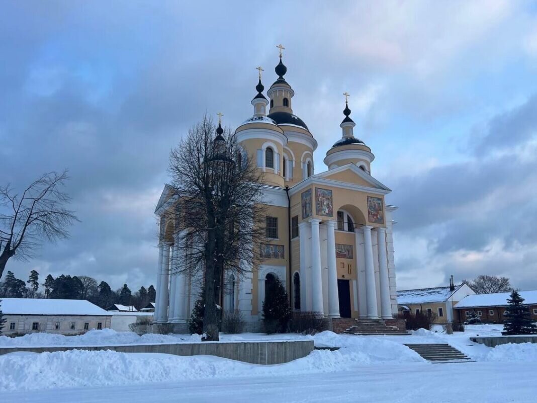 Казанский храм Вышенский монастырь