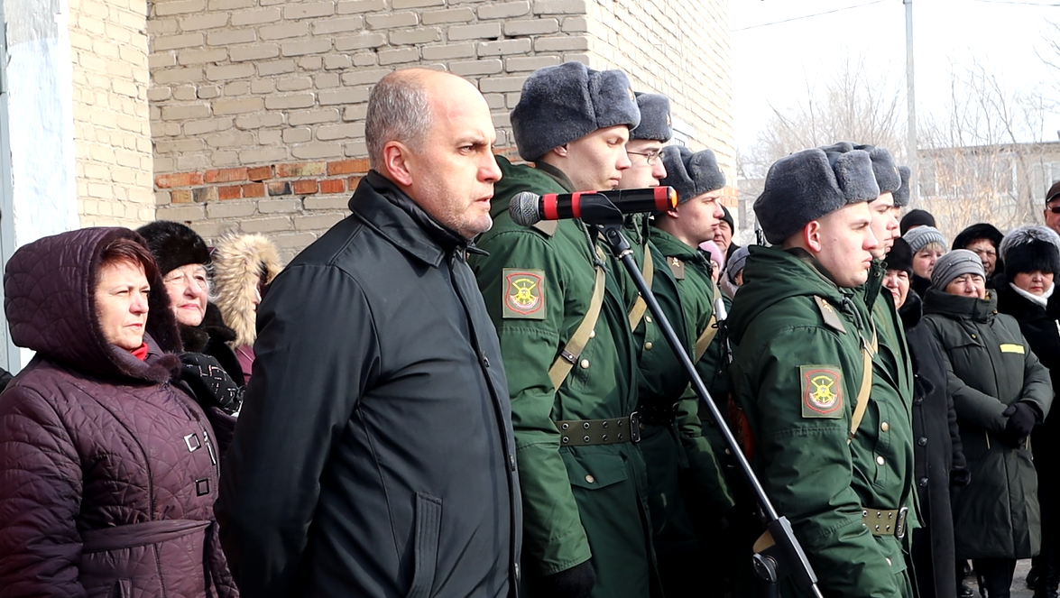  📷    Новотроицк проводил в последний путь командира части «Хутор Молькина» Алексея Жмуркина Андрей Севостьянов