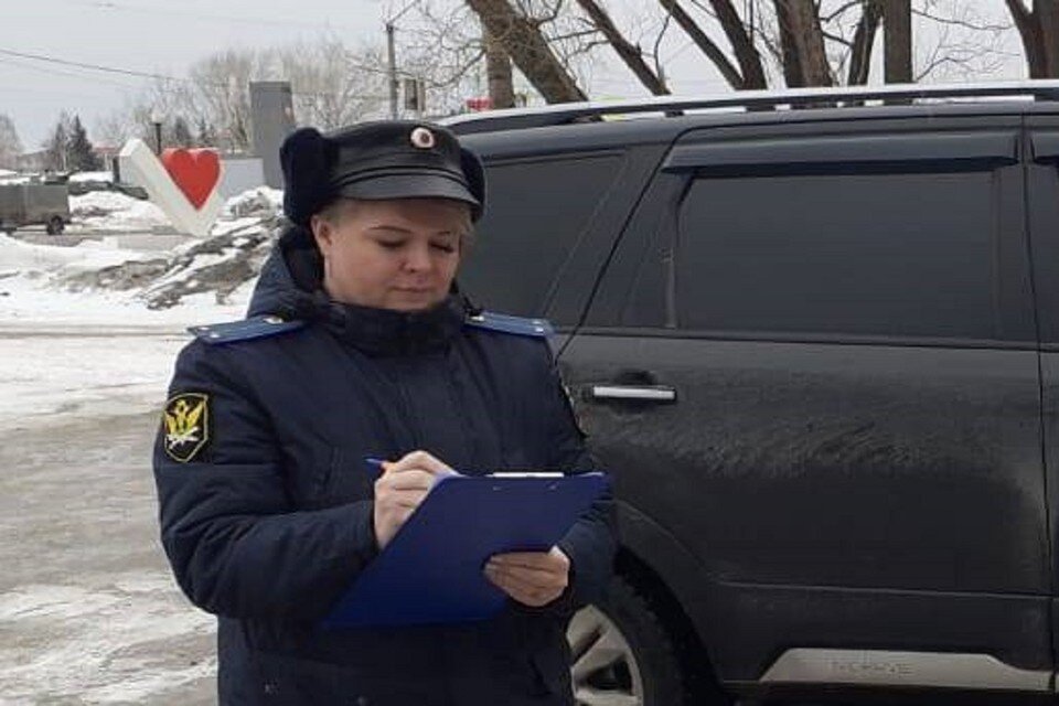     Под Новосибирском бизнесмен оплатил 48 штрафов ГИБДД, чтобы не лишиться «Лексуса». Фото: ГУ ФССП по Новосибирской области.