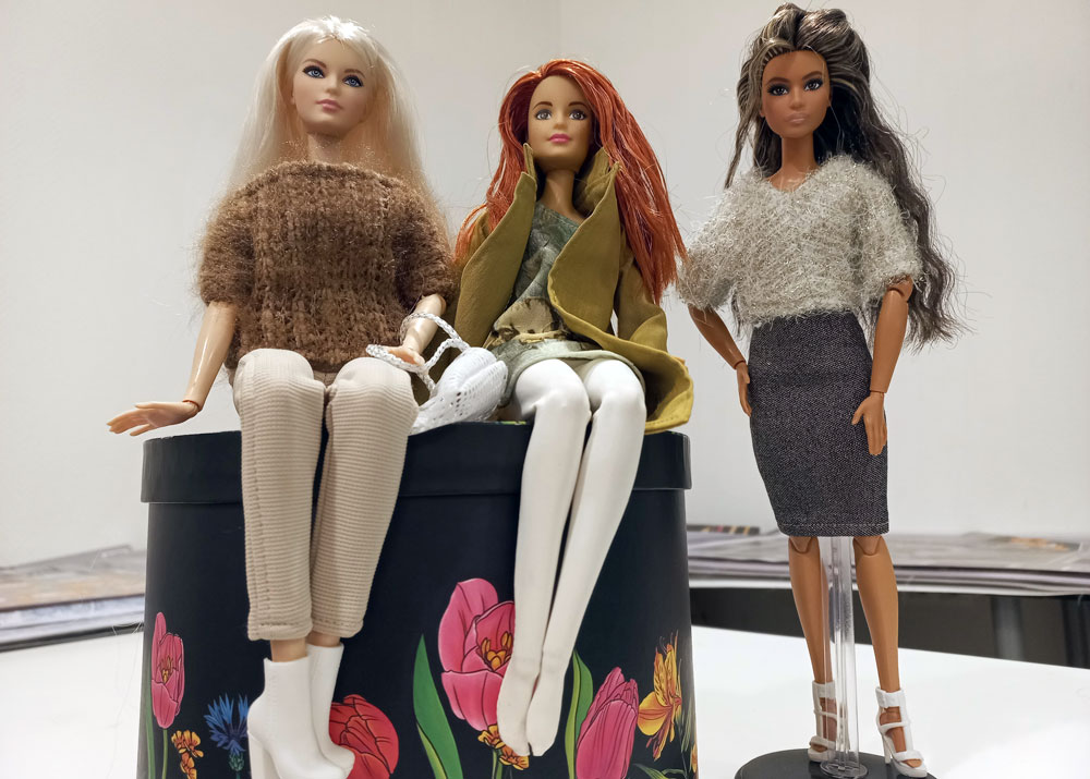 Комплект одежды для куклы Барби