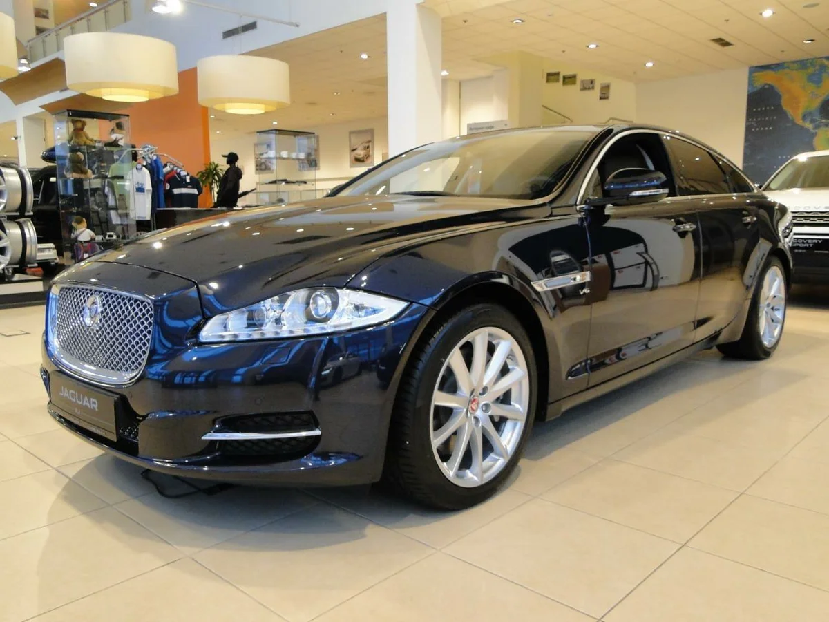 Jaguar XJ 2015 г.