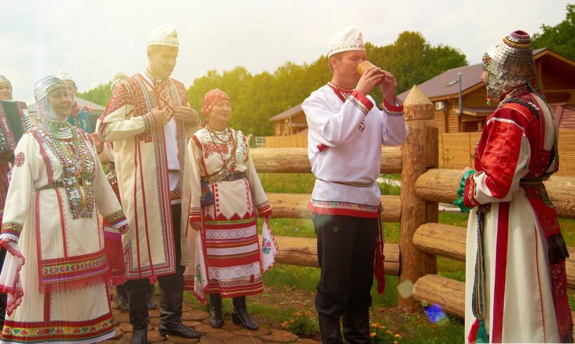 Момент произнесения "Саламалик" на чувашской свадьбе