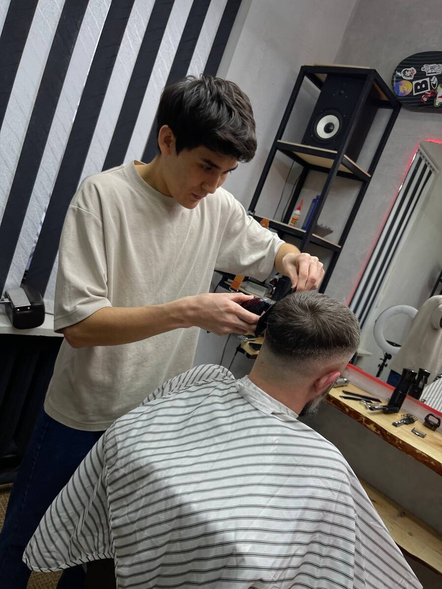 Барбер в Казахстане. Как открыть барбершоп за 100 тысяч рублей | Russian  Barber Community | Дзен