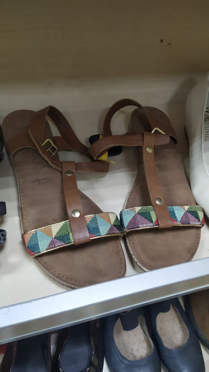 Сандалии Tamaris.